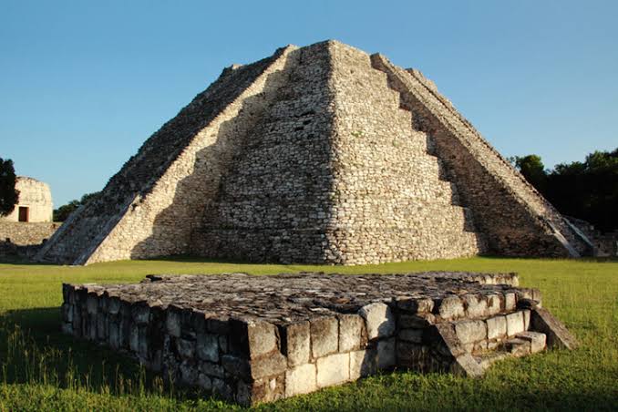Mayapan lugar tuistico de yucatan