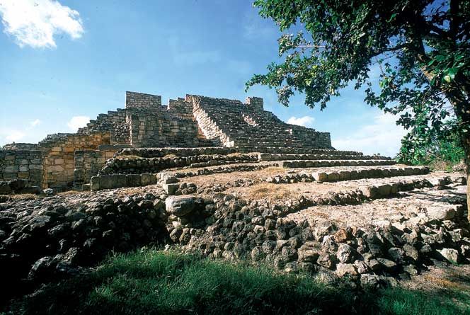 ruinas de Acanceh sitios naturales de yucatan