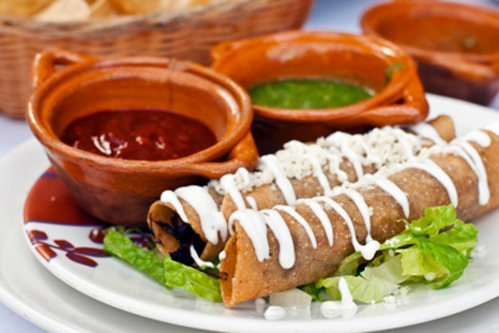 Flautas comida tradicional aguascalientes