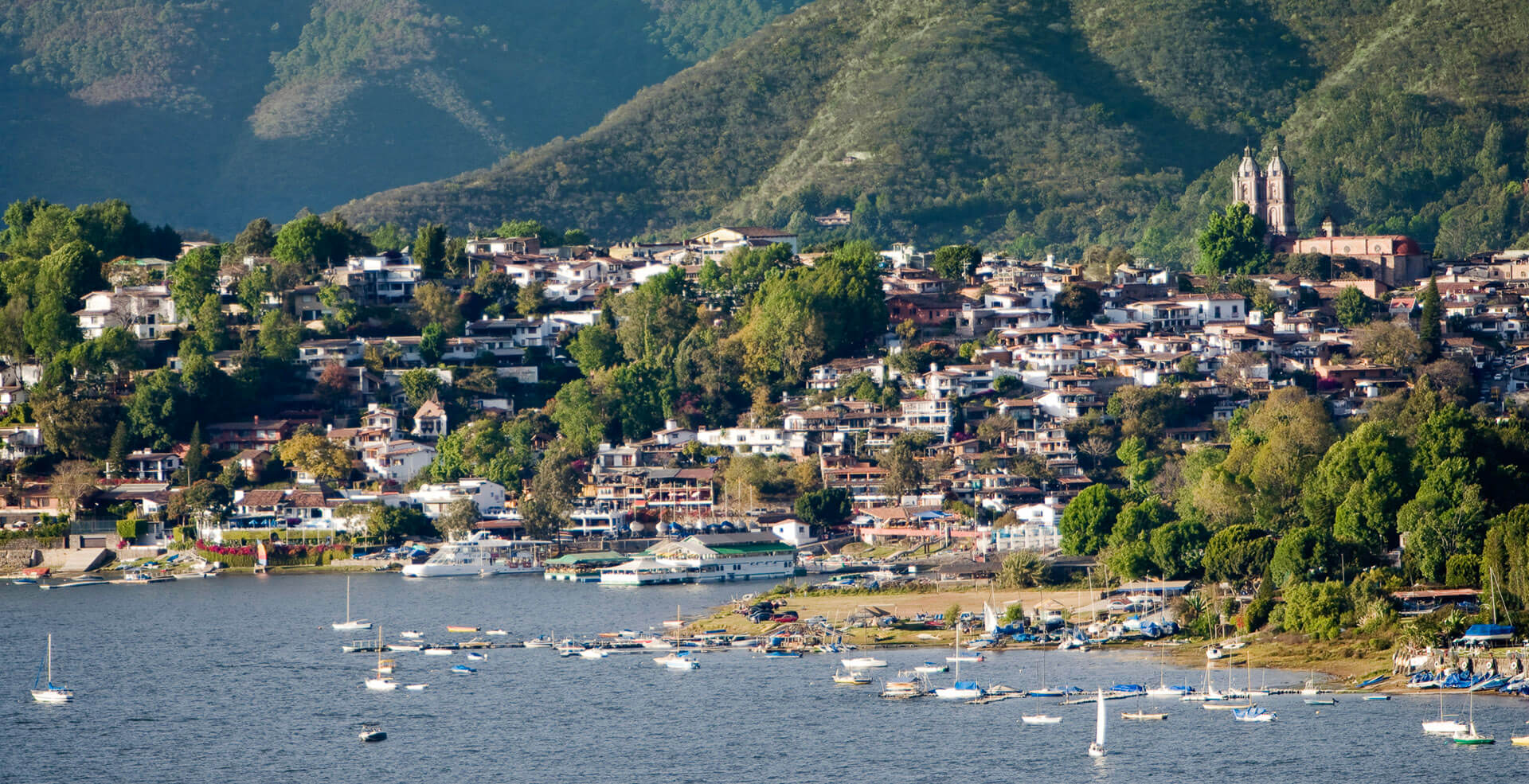 Valle de bravo prueblo magico del estado de mexico