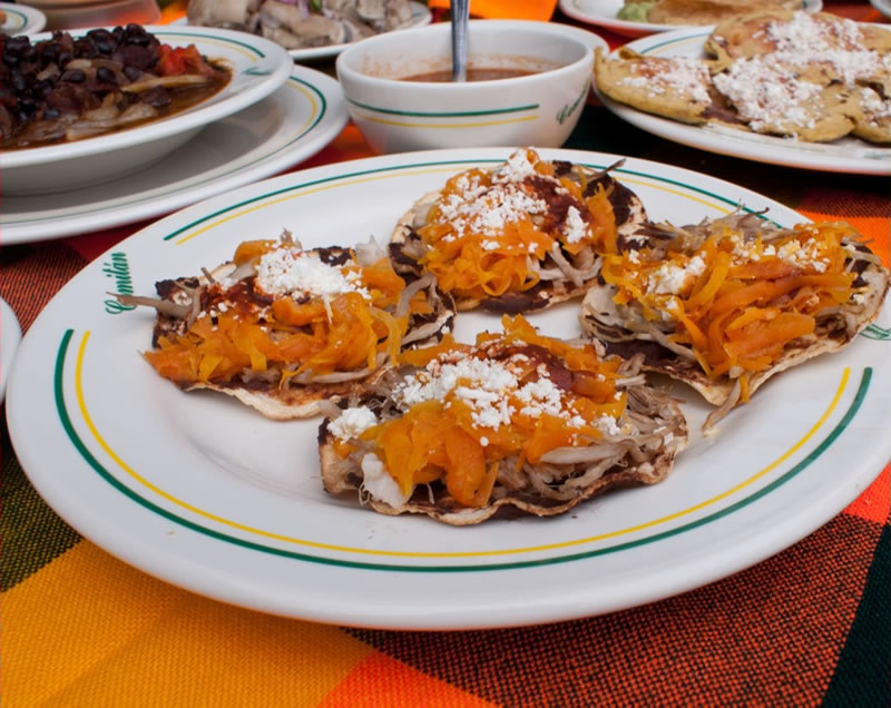 Chalupas coletas gastronomía de chiapas