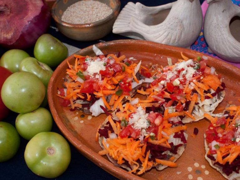 Chalupas gastronomia de San Cristobal de las Casas