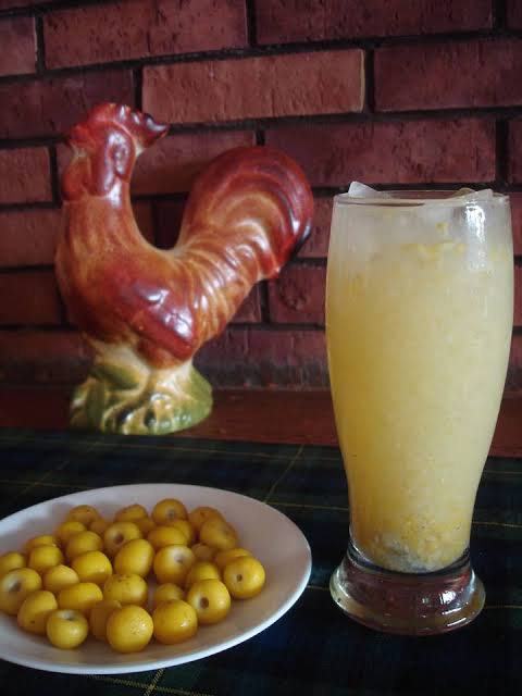 Agua de nanche de guerrero