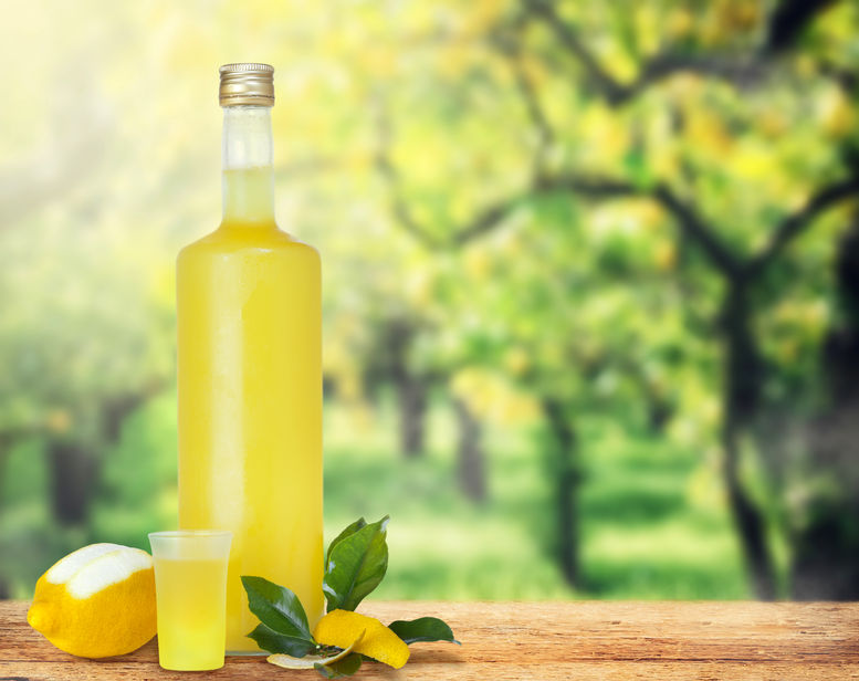 limoncello bebida italiana