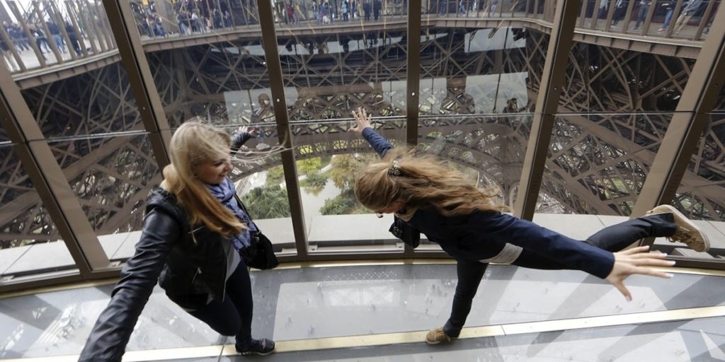 subirse a la torre eiffel que hacer en paris