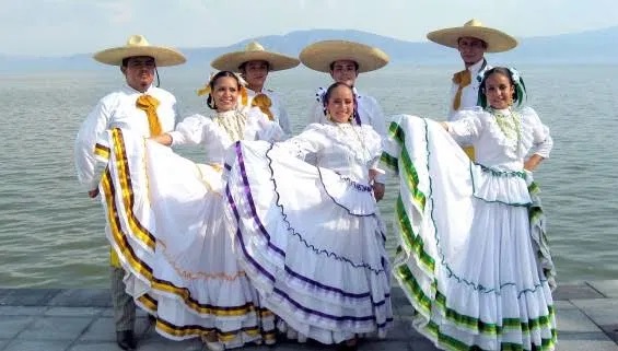 trajes tipicos de hombre de aguascalientes