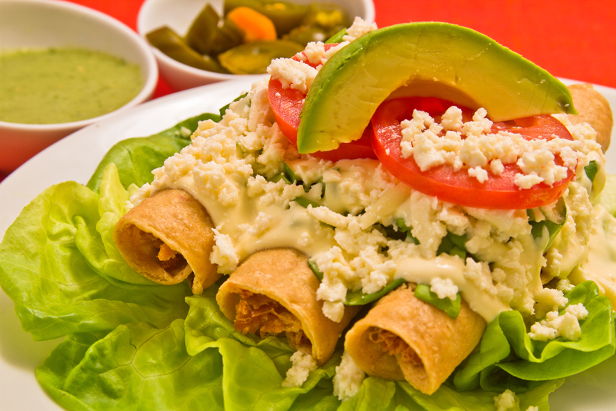 Tacos Dorados comida popular