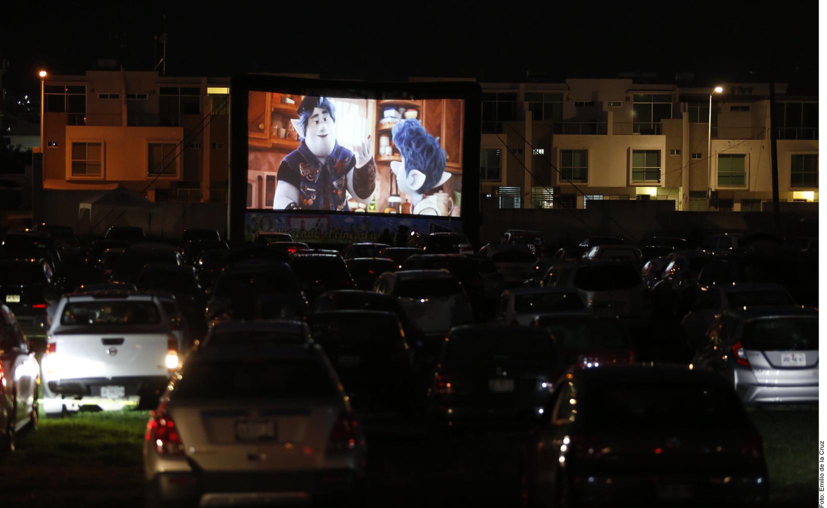 auto cinema cancun