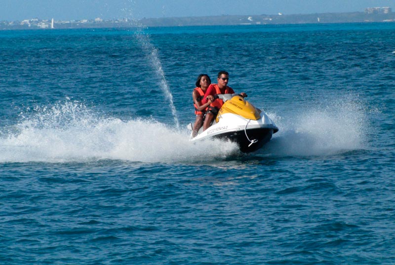 motos acuaticas actividades en cancun