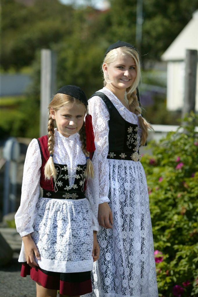 traje tipico de la mujer de francia