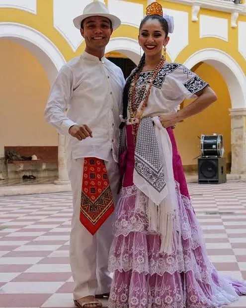 traje tipico de mujer y hombre campeche