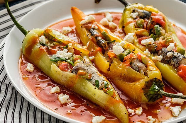 Chiles rellenos de sardinas