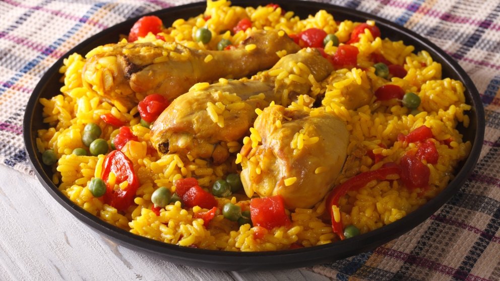 Arroz amarillo con pollo gastronomia de cuba