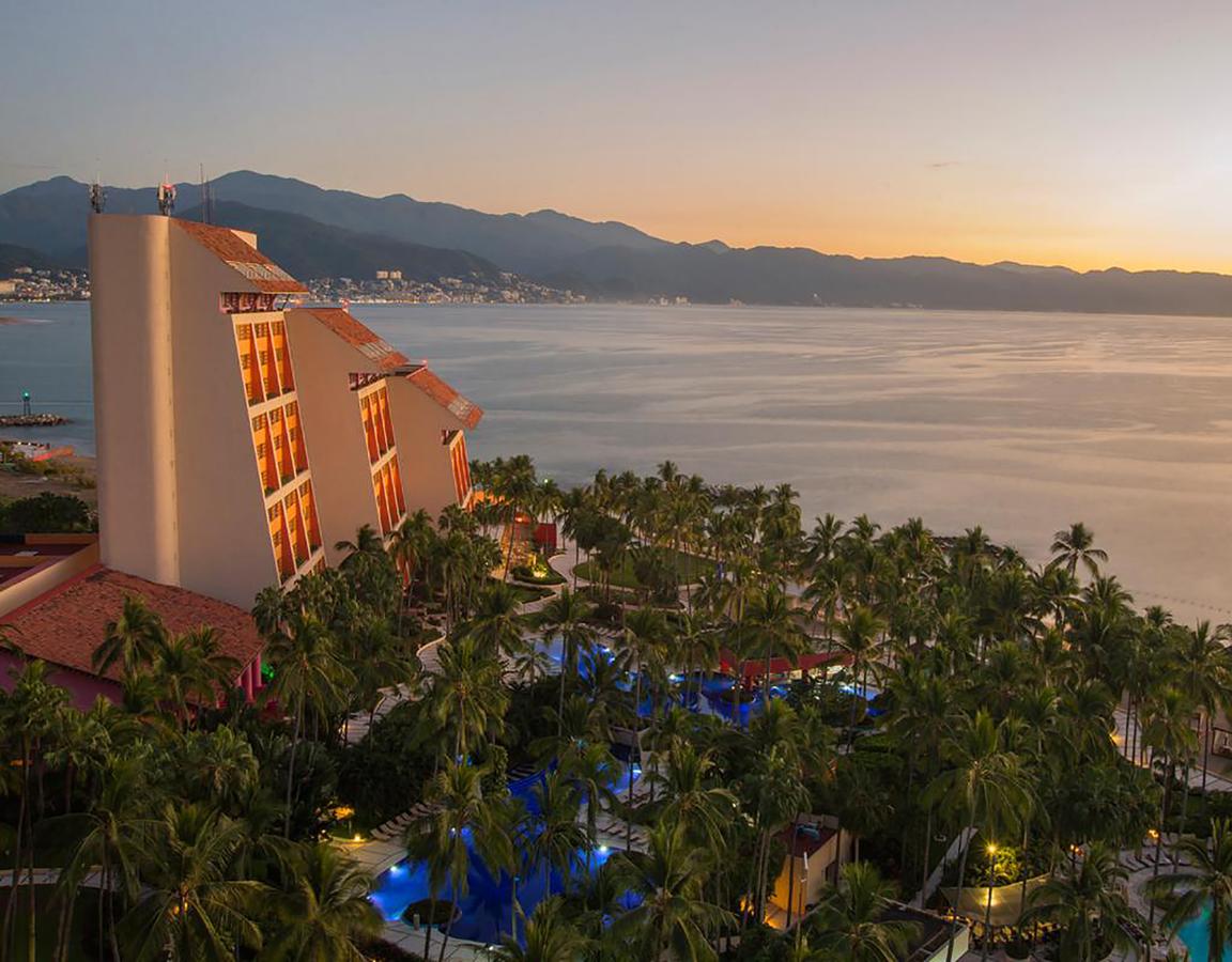 Hotel Club Regina puerto vallarta day pass