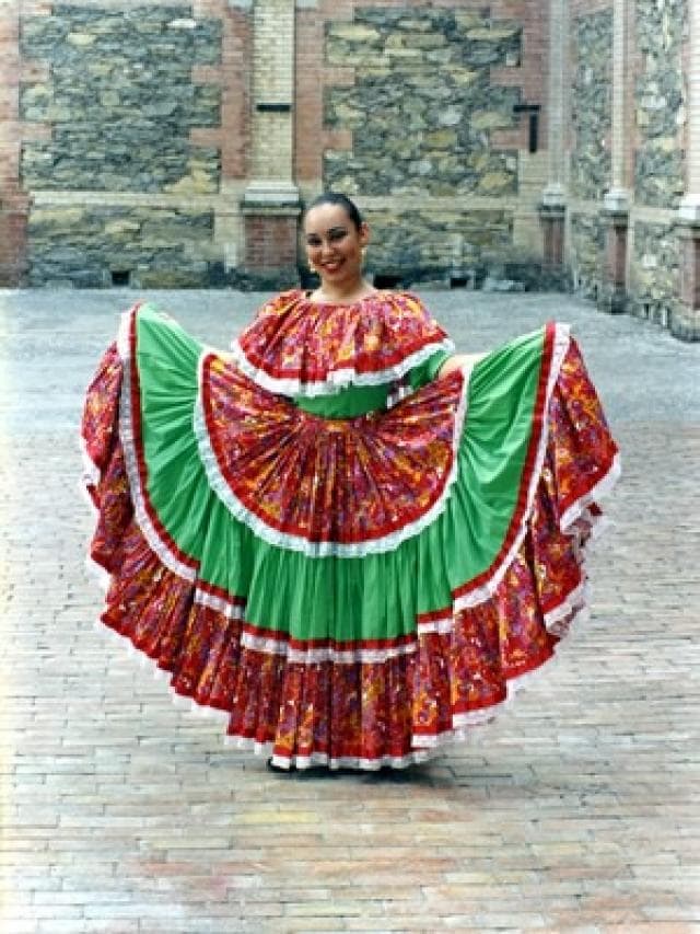 Traje de mujer de sinaloa