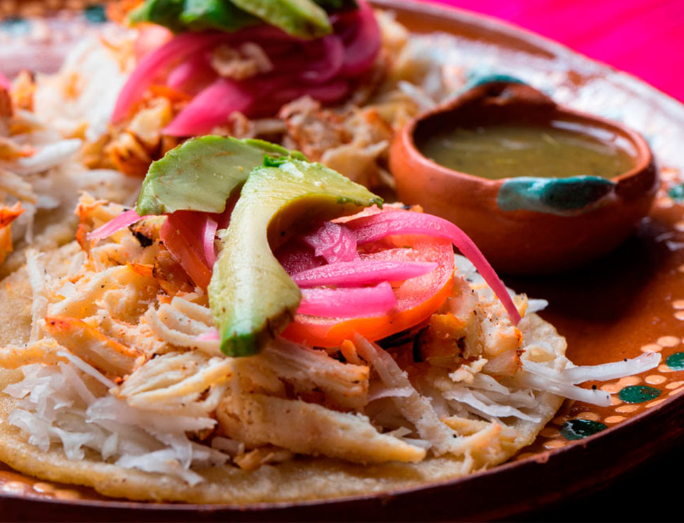panuchos y salbutes comida de cancun