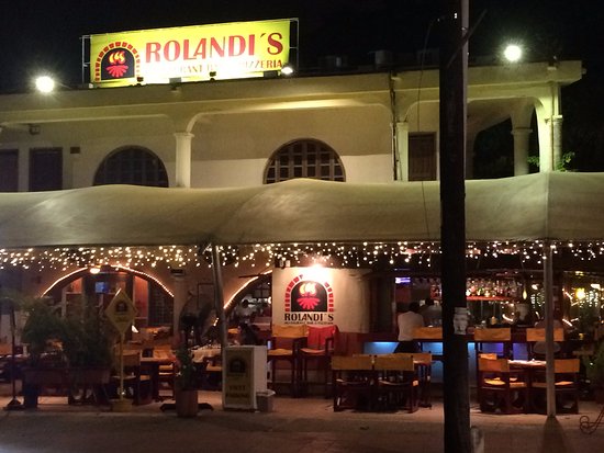 Rolandi restaurant cancun