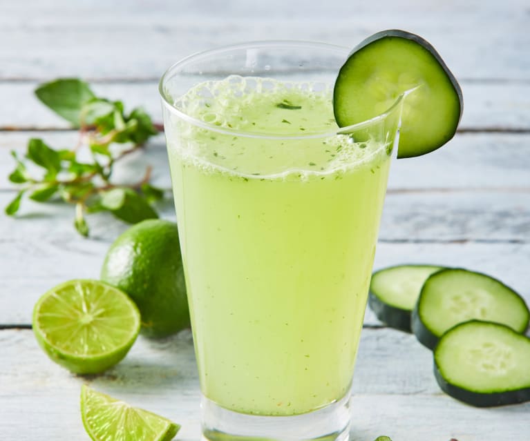 Agua de pepino bebida sin alcohol de mexico