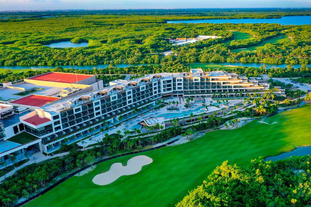 Estudio Playa Mujeres - Kids Free All Inclusive Resort