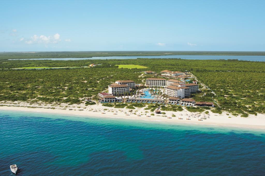 Secrets Playa Mujeres Golf & Spa Resort hotel todo incluido cancun