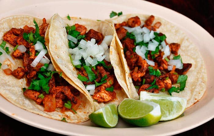 Tacos economicos al pastor de mexico