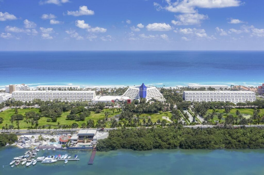 The Pyramid at Grand Oasis - All Inclusive