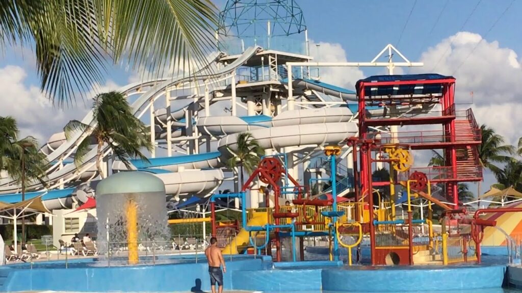 Ventura Park cancun