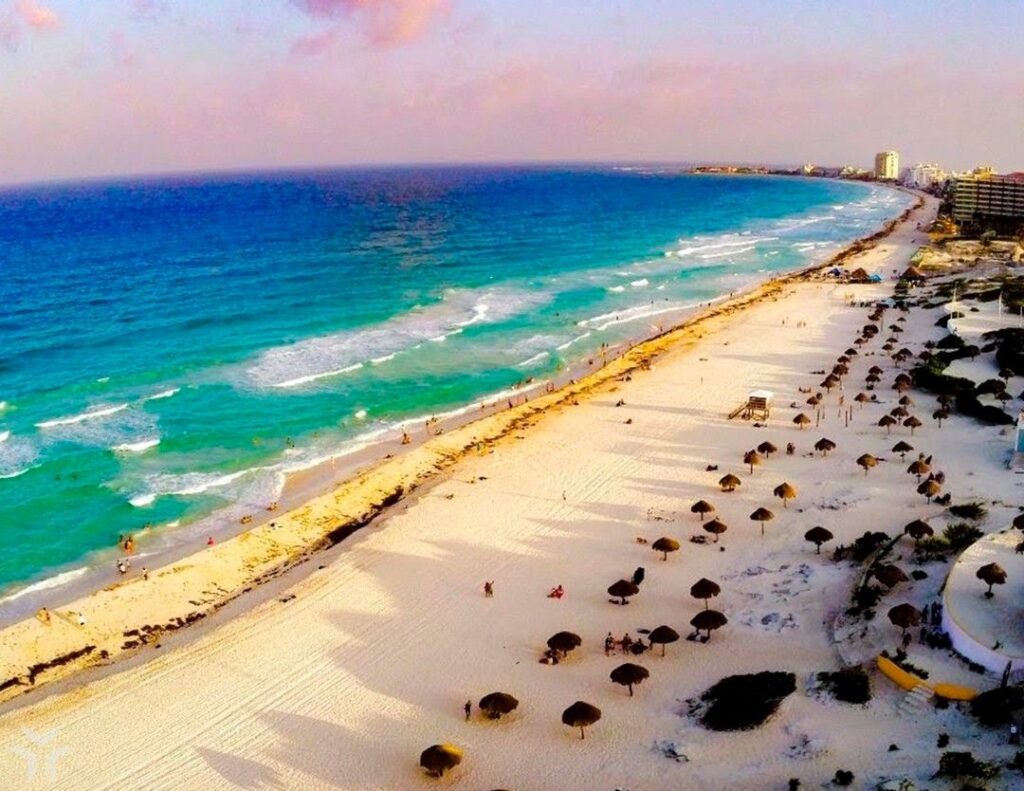 playa delfines cancun mexico