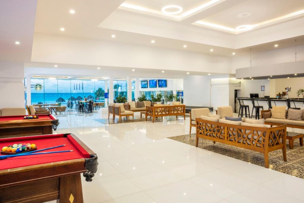 Krystal Cancún 4 estrellas