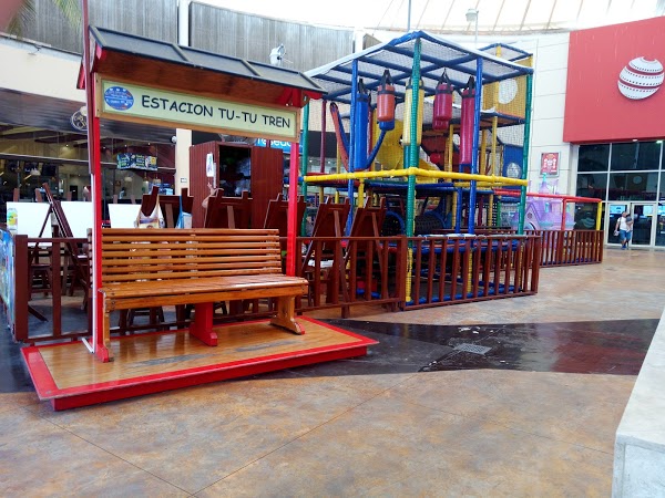 plazas outlet cancun zona para niños