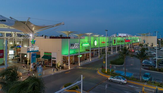 tienda nike plazas outlet cancun