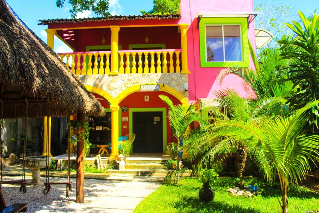 Hostal Tunich Naj - hostales valladolid economicos