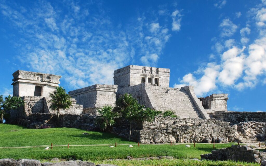 El Castillo de tulum