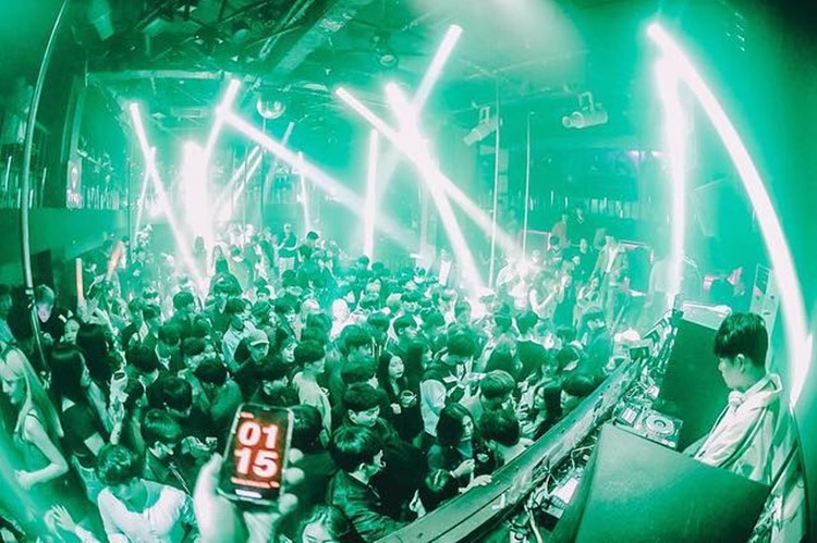 Aqua Nightclub - Medellin Nightlife