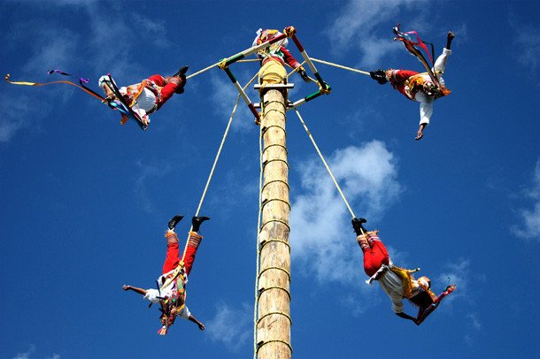 Voladores de Papantla - que conocer en veracruz