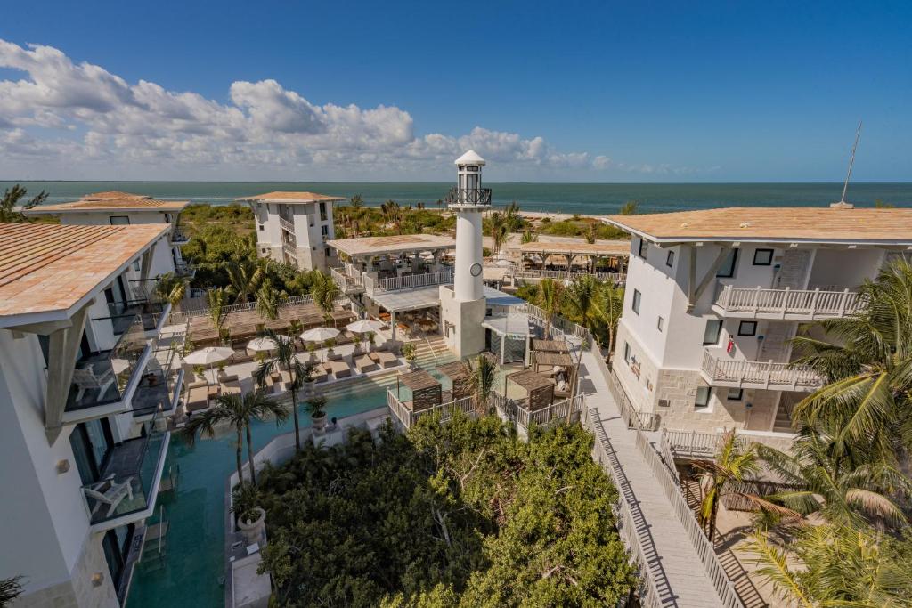 Margaritaville - mejotes hoteles en holbox mexico