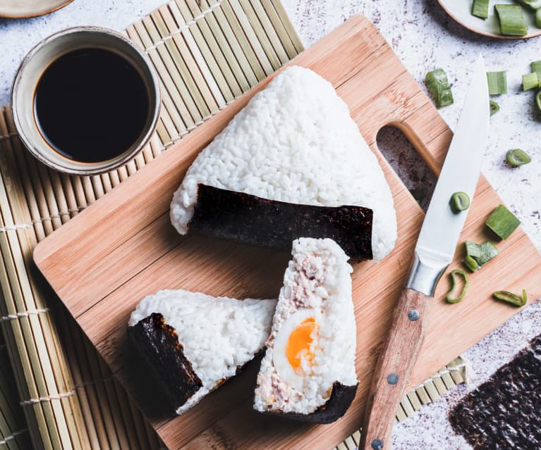 Onigiri comida japonesa
