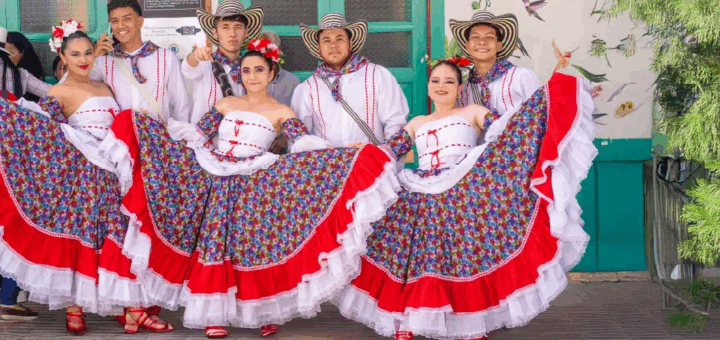 traje tipico de colombia